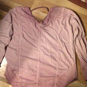 Light weight sweatshirt excellent condition